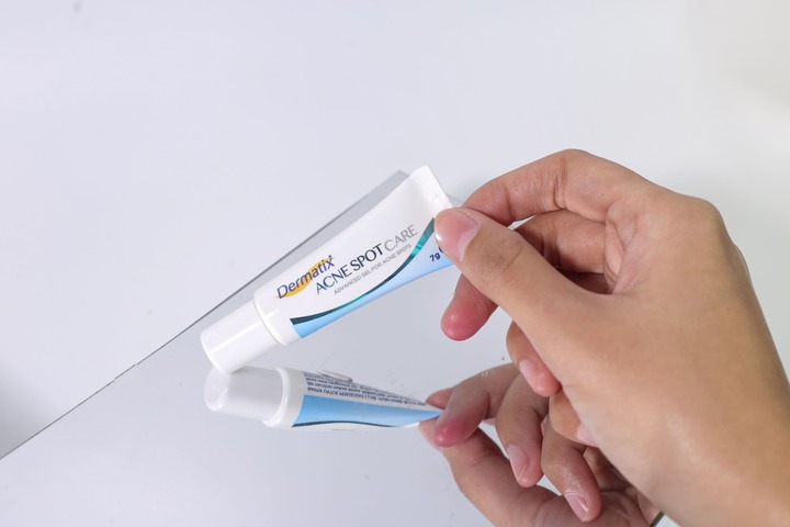 Dermatix Acne Spot Care